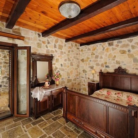 Вілла Stone House With Sea View Achlia Екстер'єр фото